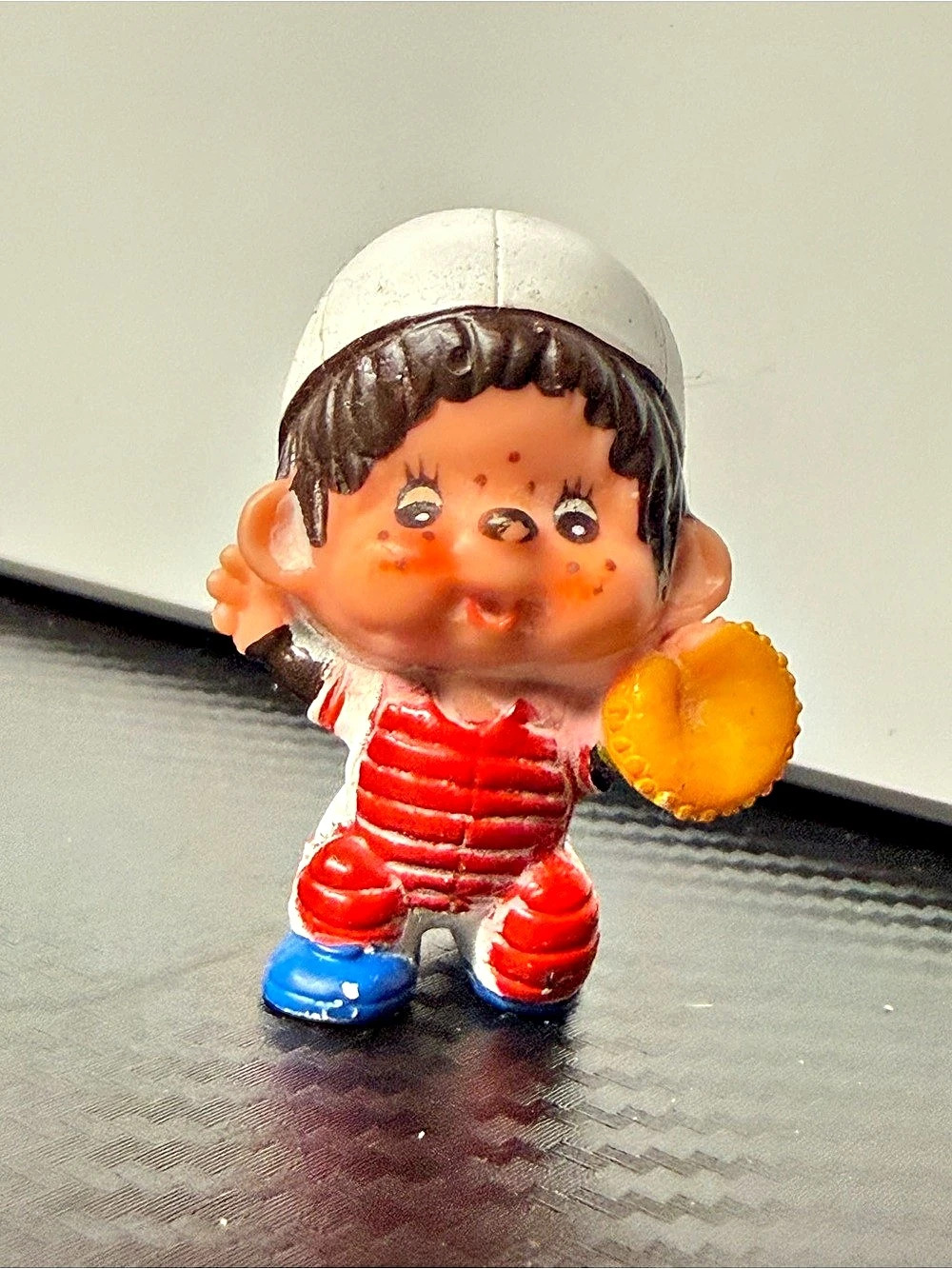 Sekiguchi Monchhichi Baseball Catcher PVC Figure Red & White